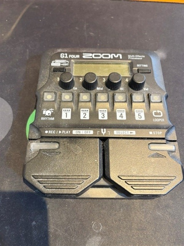 ZOOM G1FOURの画像